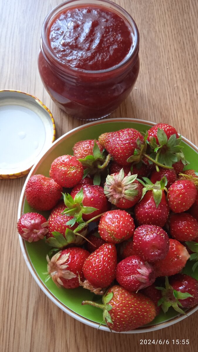 Джем клубничный, первая баночка 🍓