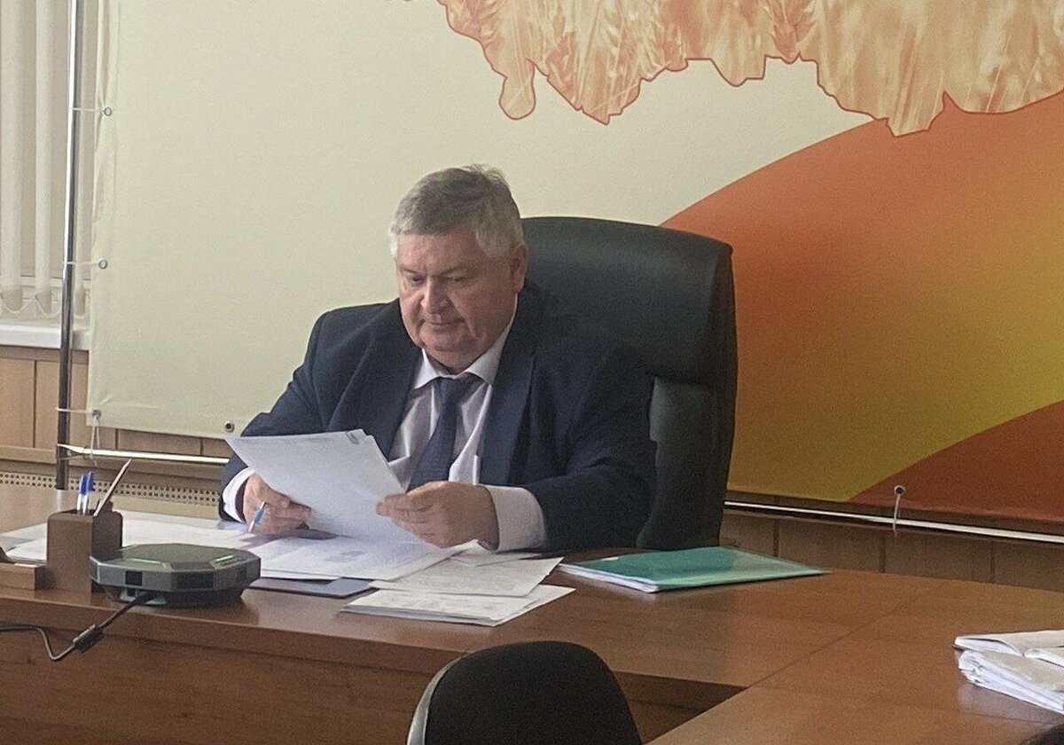    В Оренбуржье на борьбу с саранчой задействуют все средства, в том числе и авиацию Андрей Севостьянов