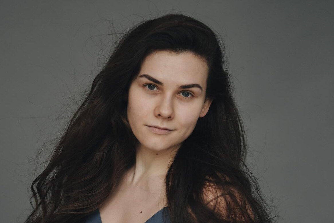     28-летняя актриса театра Вахтангова Анастасия Голикова утонула в Петербурге во время репетиции