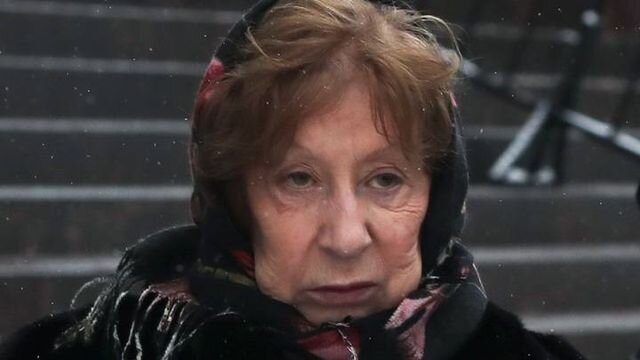 Лия Ахеджакова