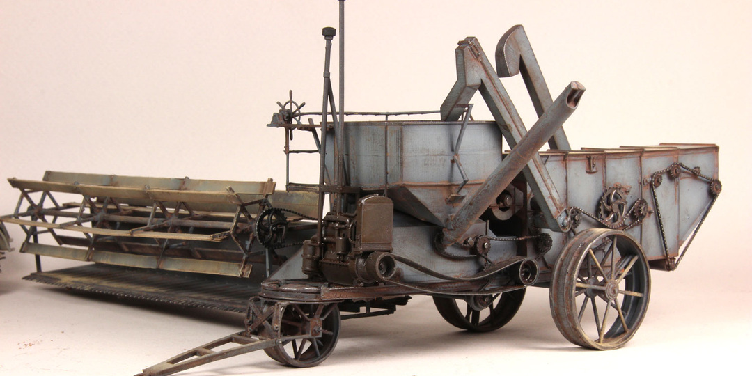 Интересный комбайн со смещенной жаткой, который выпустили в 1932 году