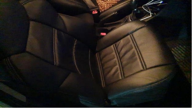 на фото два раза переднее сиденье.