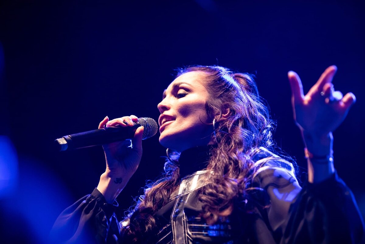 Соцсети Сати Казановой