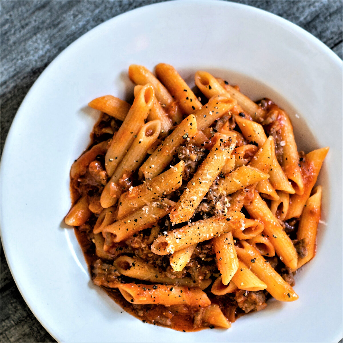 Макароны по-флотски, с сочным мясным фаршем и сыром пармезан