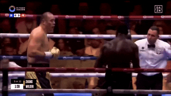 – Я и так достаточно долго рулил Боксом в поролоновой короне шута.