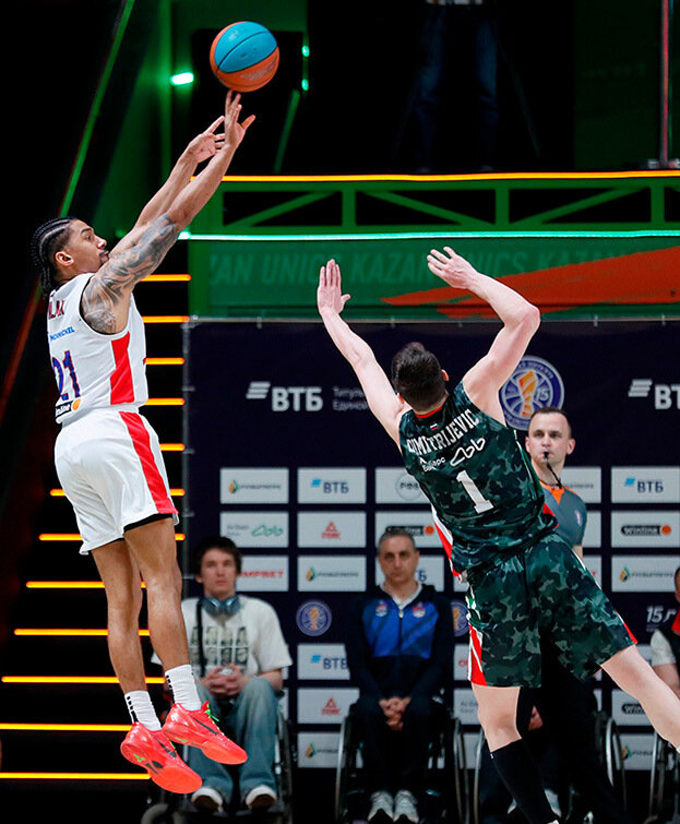    Оливье Ханлан в игре.ПБК ЦСКА