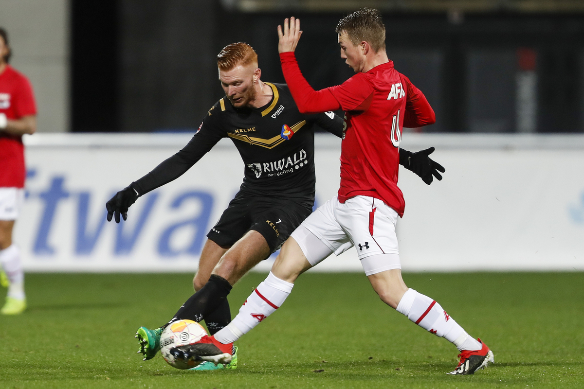 Дилан Мертенс