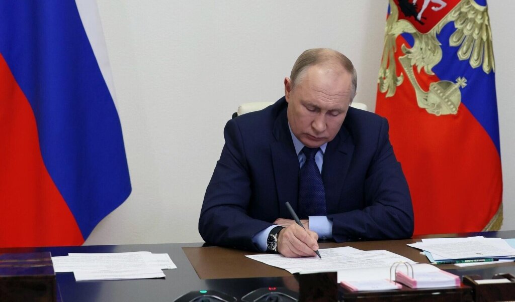 Президент России Владимир Путин отметил заслуги тверских медицинских работников