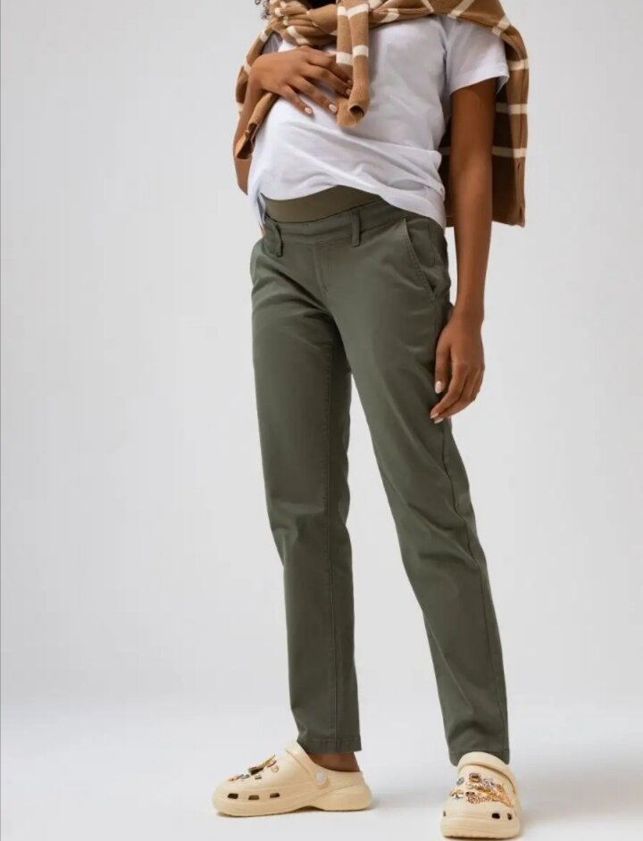 Скрин с вайлдберрис. Смех в том, что эти штаны более тёплые, а вставка низкая. В магазине покупала штаны полегче на лето, там вставка на весь живот. Логика.. 