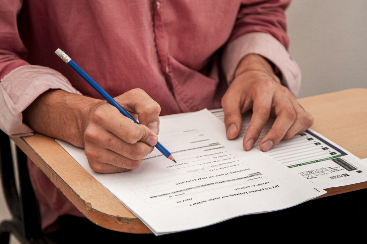     Школьник написал сочинение на ЕГЭ по Dota 2: сколько баллов он набрал