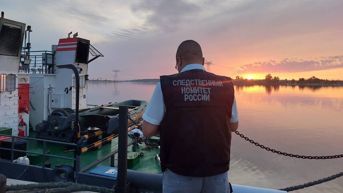    В порту Балаково 19-летний моторист погиб при падении с высотыНовости Саратова и области – Сетевое издание «Репортер64»