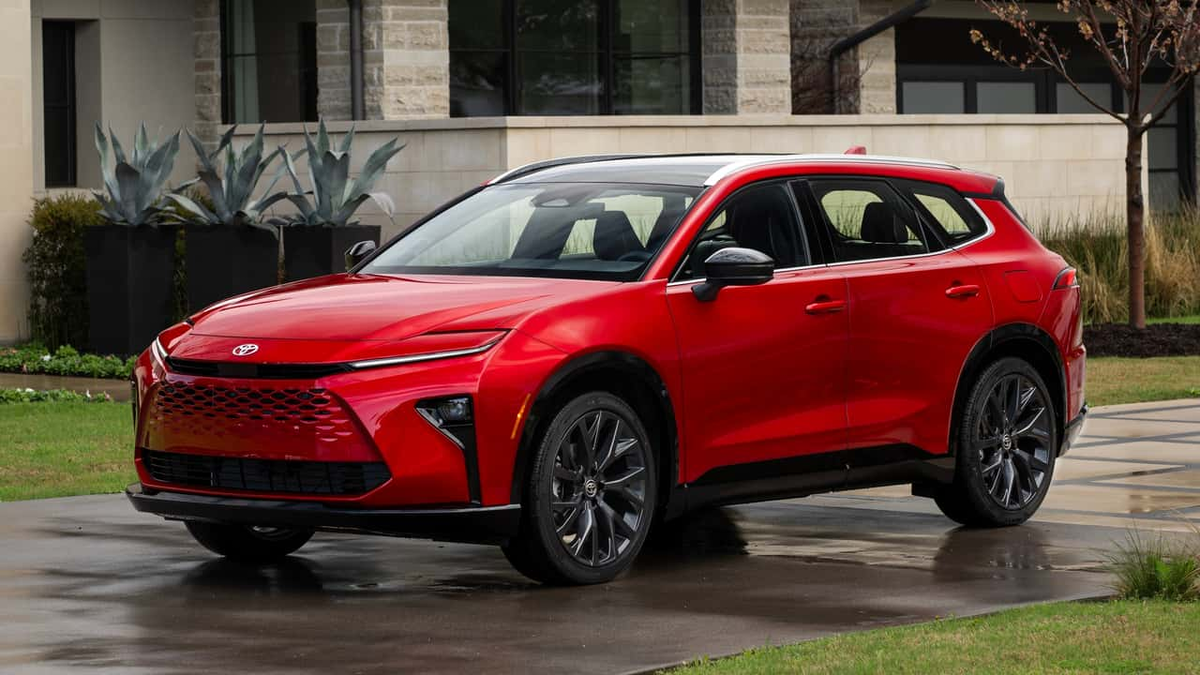 Toyota Crown Signia 2025 