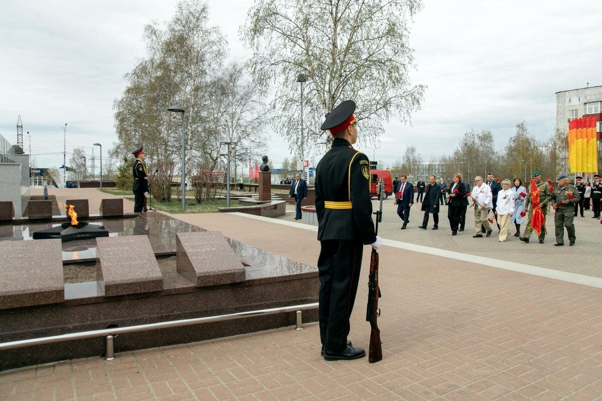    В Сургут доставили капсулу со священной землей Брестской крепости