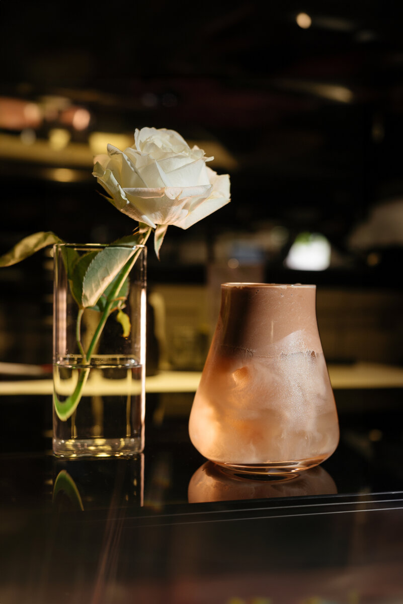 Состав: кокосовая вода, кокосовое молоко, 66% шоколад, лёд, сырно-кокосовый крем.