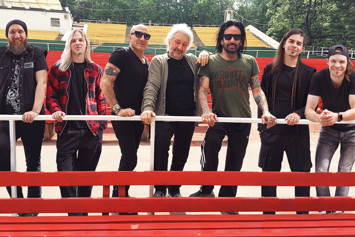 Возрожденный Стасом Наминым коллектив Парка Горького 