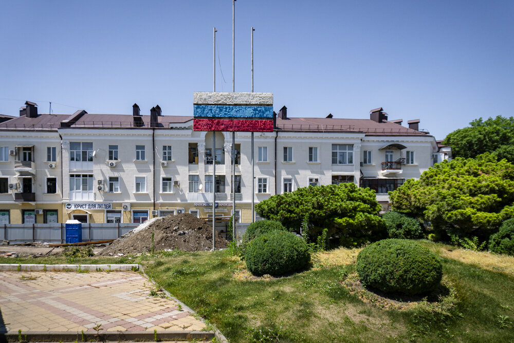 Флагштоки не тронули