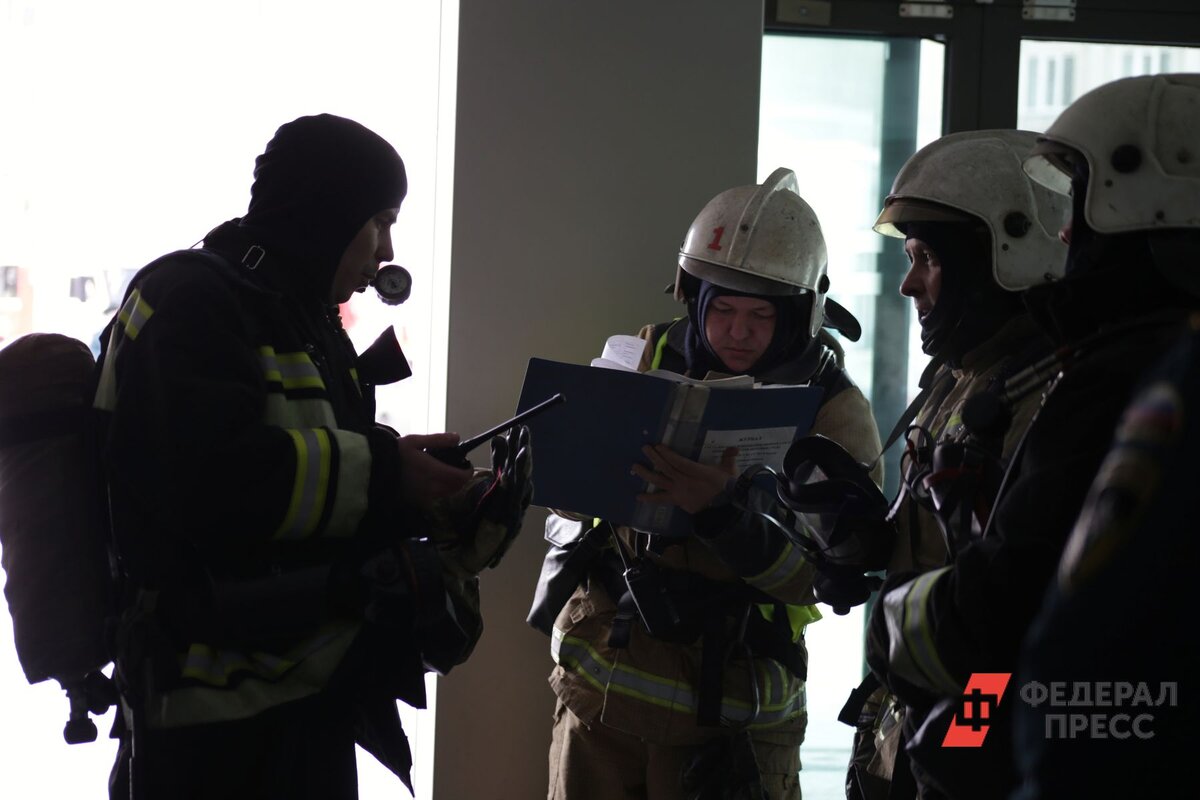 В Краснодаре горит элитный жилищный комплекс.  Фото: Фото: ФедералПресс / Евгений Поторочин