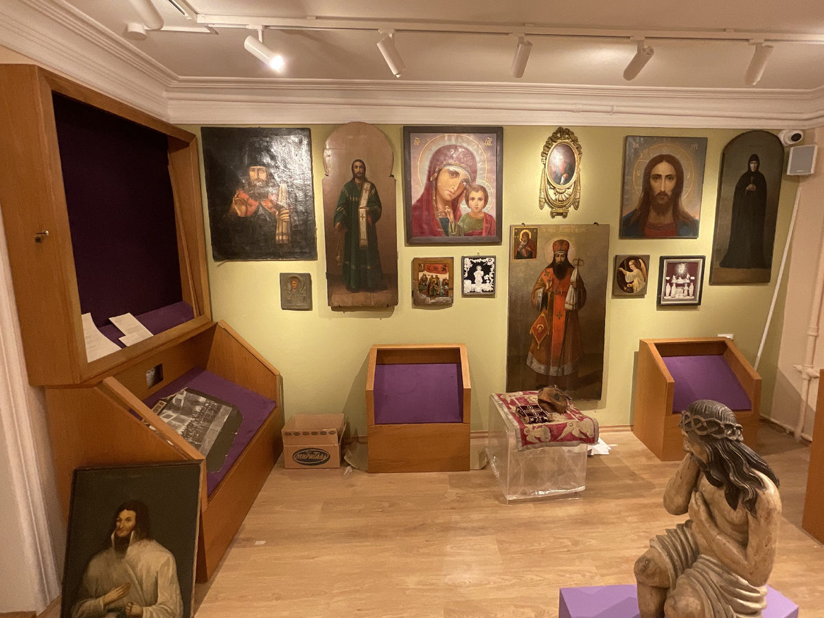 Процесс монтажа экспозиции