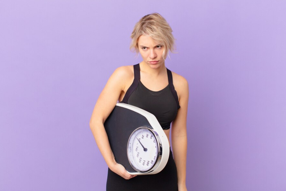 Причин того, что вес «стоит», может быть несколько. 