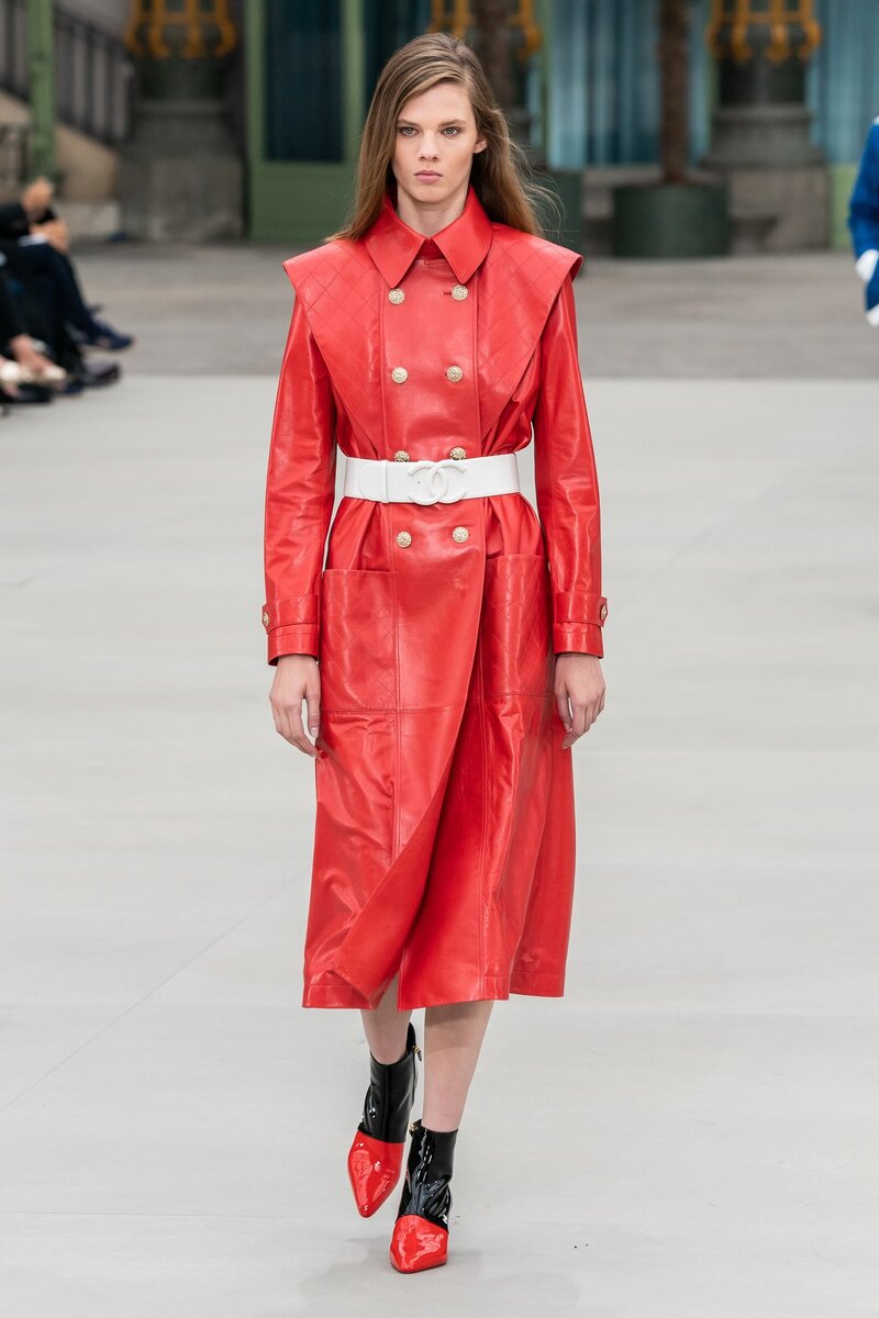    Afterwards: 5 самых ярких показов Виржини Виар в Chanel (фото 4)