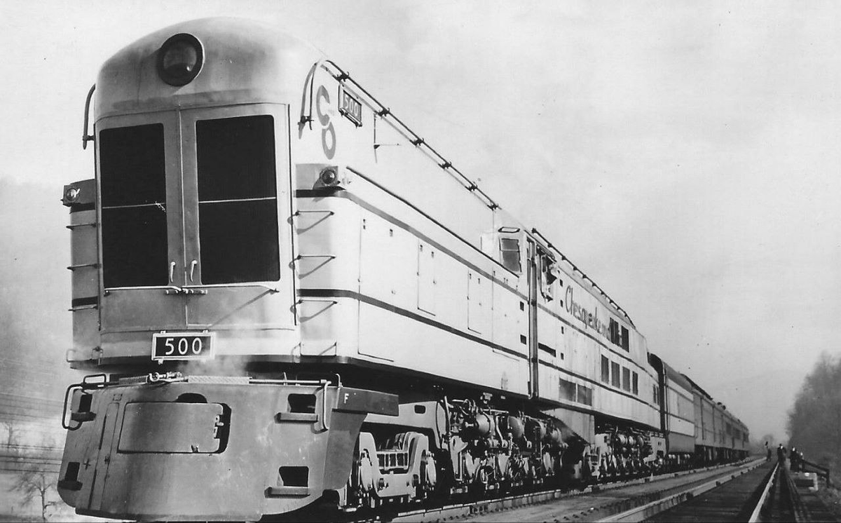 Локомотив-паротурбовоз Болдуина М-1 на испытаниях в 1947.