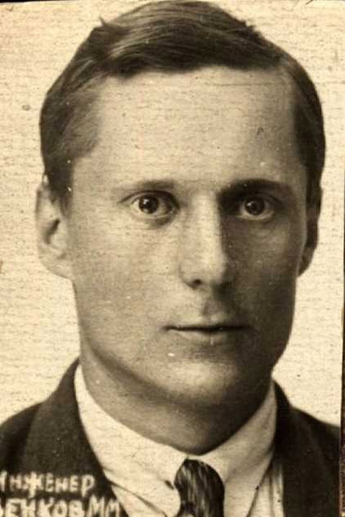 А это его автор, инженер-капитан Венков.