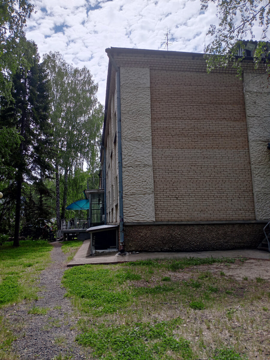 Административный корпус. Фото автора.