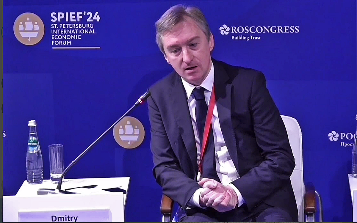 Дмитрий Давиденко, ведомство готовит поправки, согласно которым прокатные удостоверения будут выдаваться только фильмам, отвечающим неким "традиционным ценностям"
