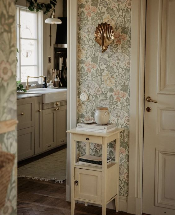 Пример взят из Pinterest