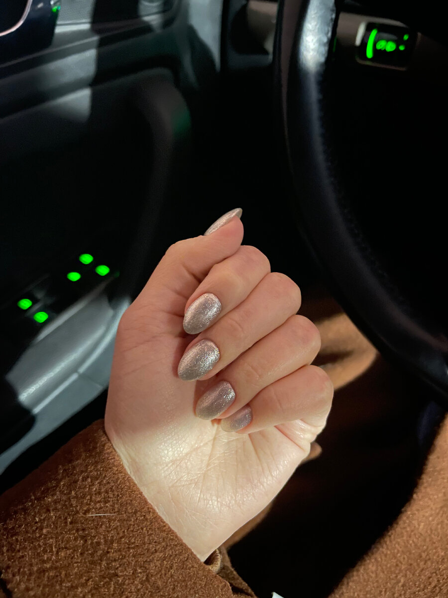 конечно же вживую блеск переливался