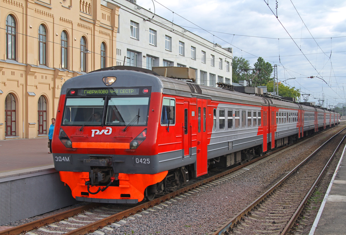 Электричка ЭД4М-0425