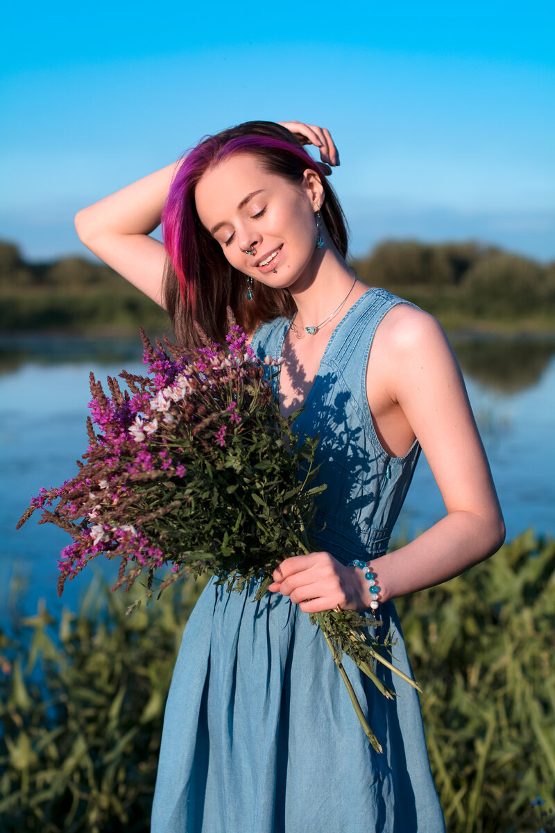 Кто помнит автора с этим цветом волос?