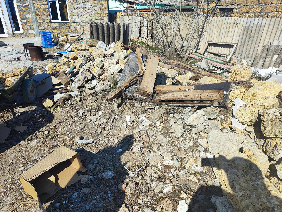 Было, вид на дом со стороны ворот 