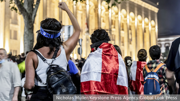     Фото: Nicholas Muller/Keystone Press Agency/Global Look Press   
 Текст: Дмитрий Александров, Тбилиси