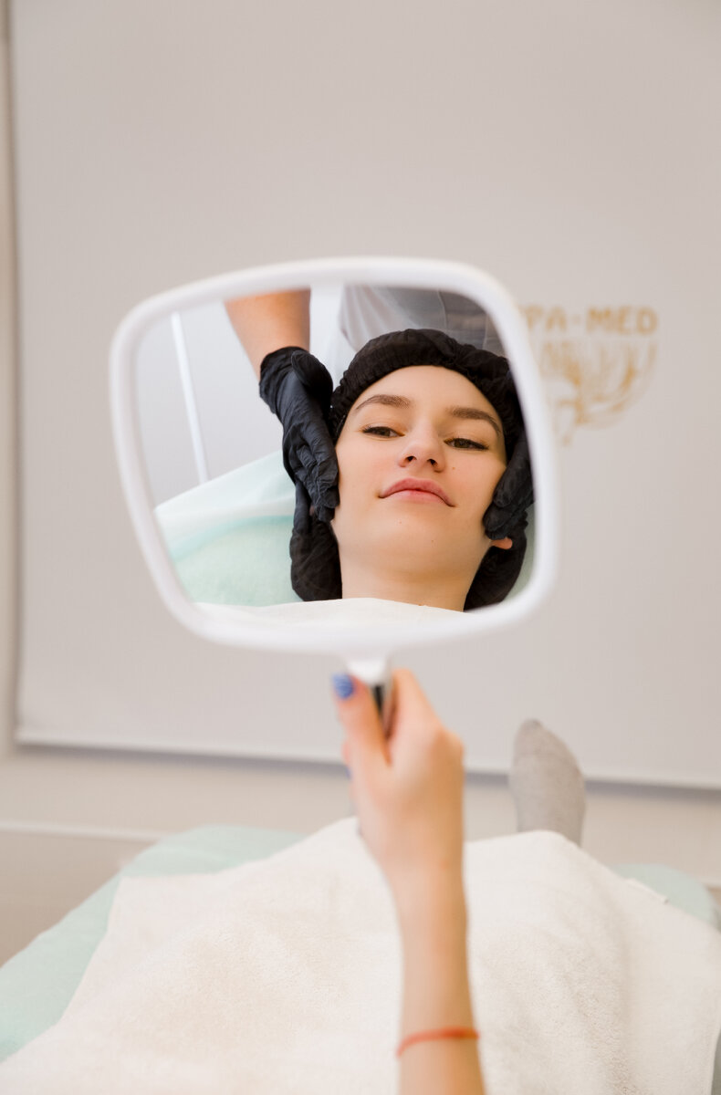 Уход за жирной кожей лица у косметолога