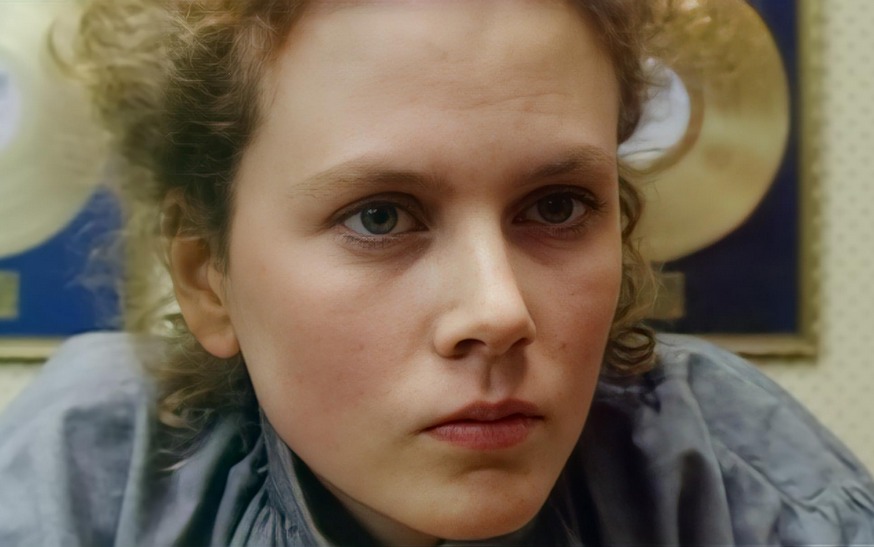 Николь Кидман в сериале "Вьетнам, до востребования"(1987).