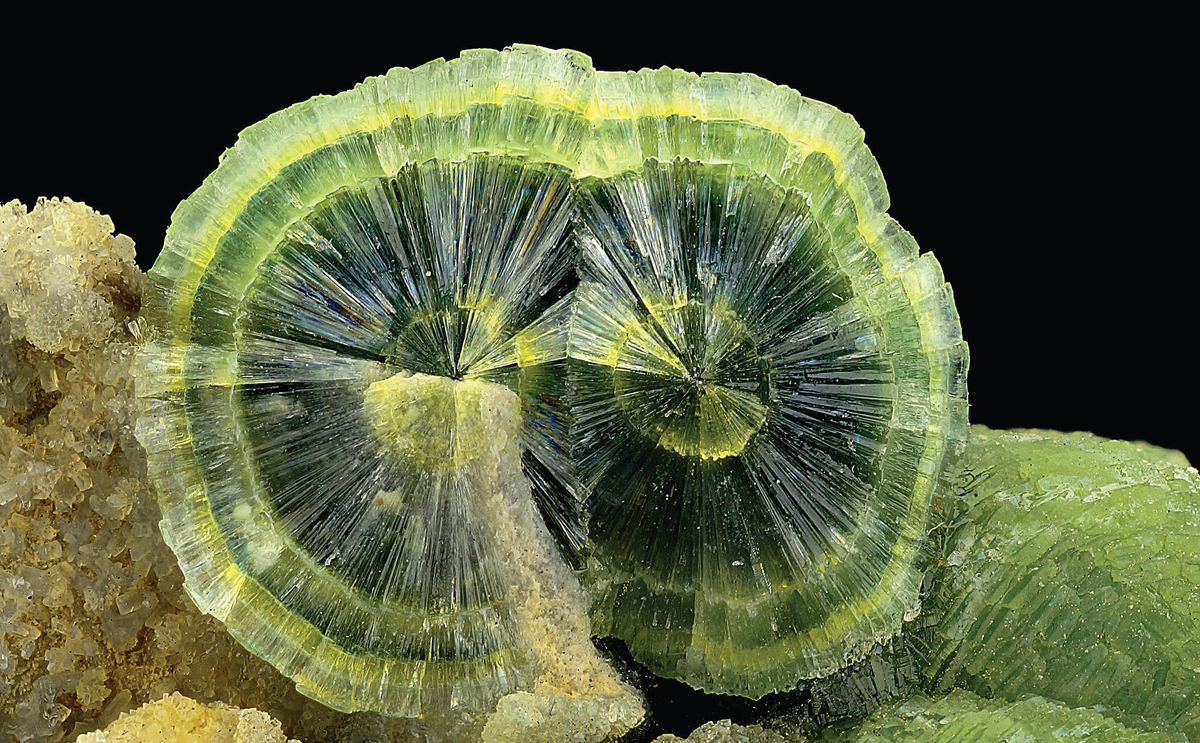 Минерал Вавеллит