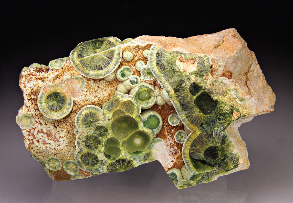 Минерал Вавеллит