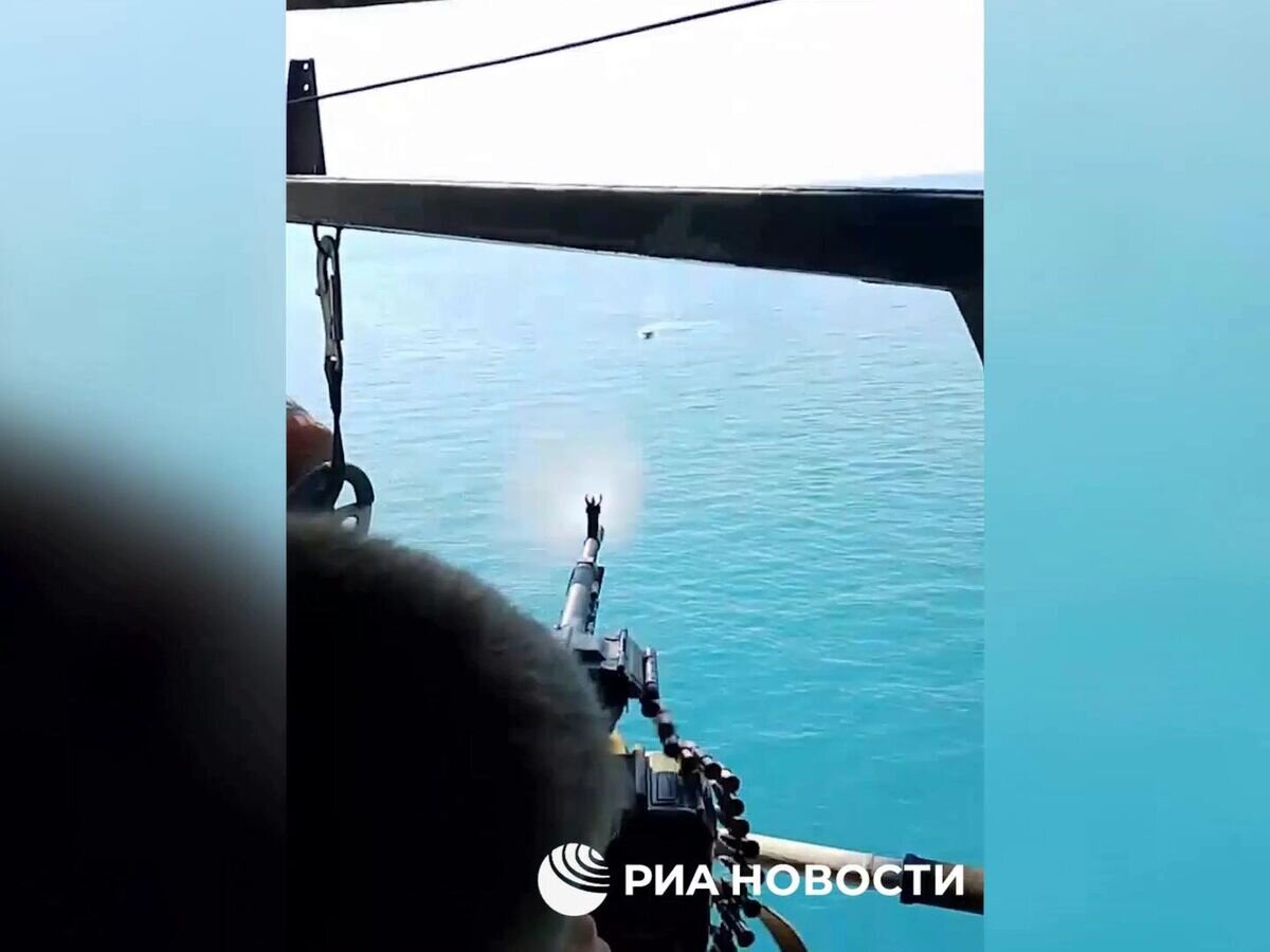    Кадры уничтожения украинского безэкипажного катера в Черном море© Минобороны РФ