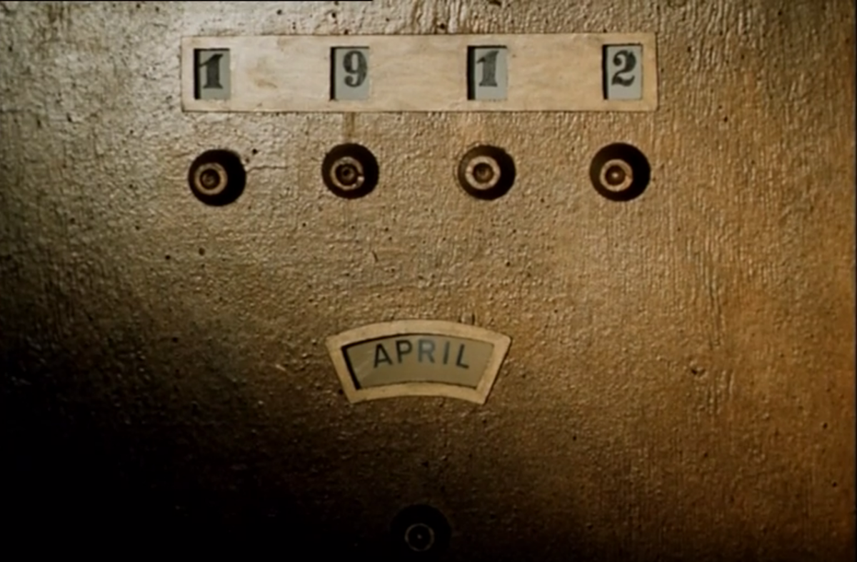 Визуализация словосочетания "защита информации". Кадр из фильма «Приключения Шерлока Холмса и доктора Ватсона: Двадцатый век начинается». Тот самый сейф.