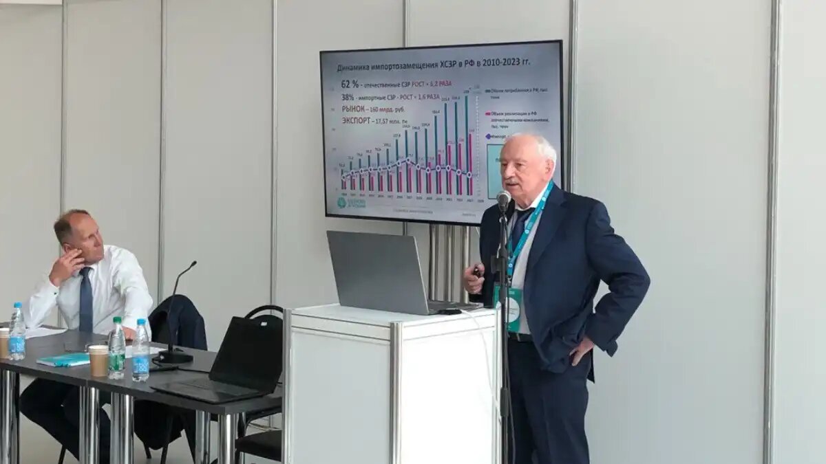 Фото:© Владимир Исаенко / Glavagronom.ru Значимые достижениях России в импортозамещении средств защиты растений озвучил в своем выступлении генеральный директор Щёлково Агрохим, д. х. н., академик РАН Салис Каракотов