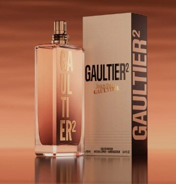 Gaultier2 - чувственность в квадрате. Аромат создан, чтобы сводить с ума (причем, как мужчин, так и женщин). Амбра и ваниль - идеальное  сочетание... Сам аромат напоминает выстоянный сладковатый аромат коньяка с добавлением вишневого привкуса с горчинкой, 
да и цвет похож на коньяк. Густой, тягучий аромат ванили пробивается сквозь амбру с шоколадными нотками.