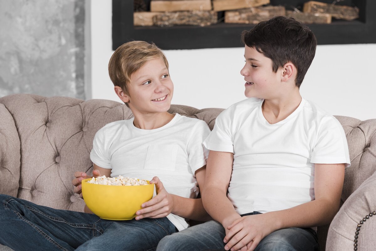 Старший брат

