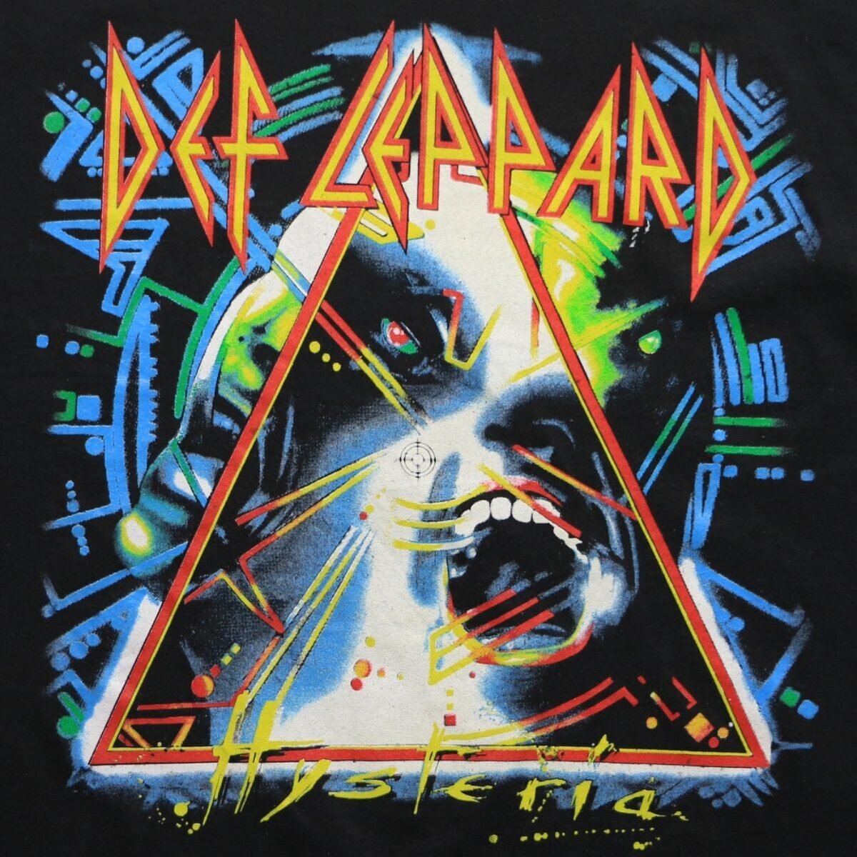 Leppard hysteria. Def Leppard Hysteria 1987 CD. CD Def Leppard: Hysteria. Def Leppard 2022. Постер группы Def Lepard.