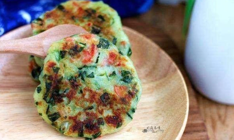 Картофельные оладьи с зеленью 土豆蔬菜煎饼. Источник: baijiahao.baidu.com