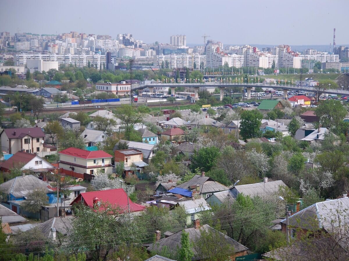 Отбой. В Белгороде и Белгородском районе отменили сигнал о ракетной  опасности: что сообщил губернатор | РИА Новости | Дзен