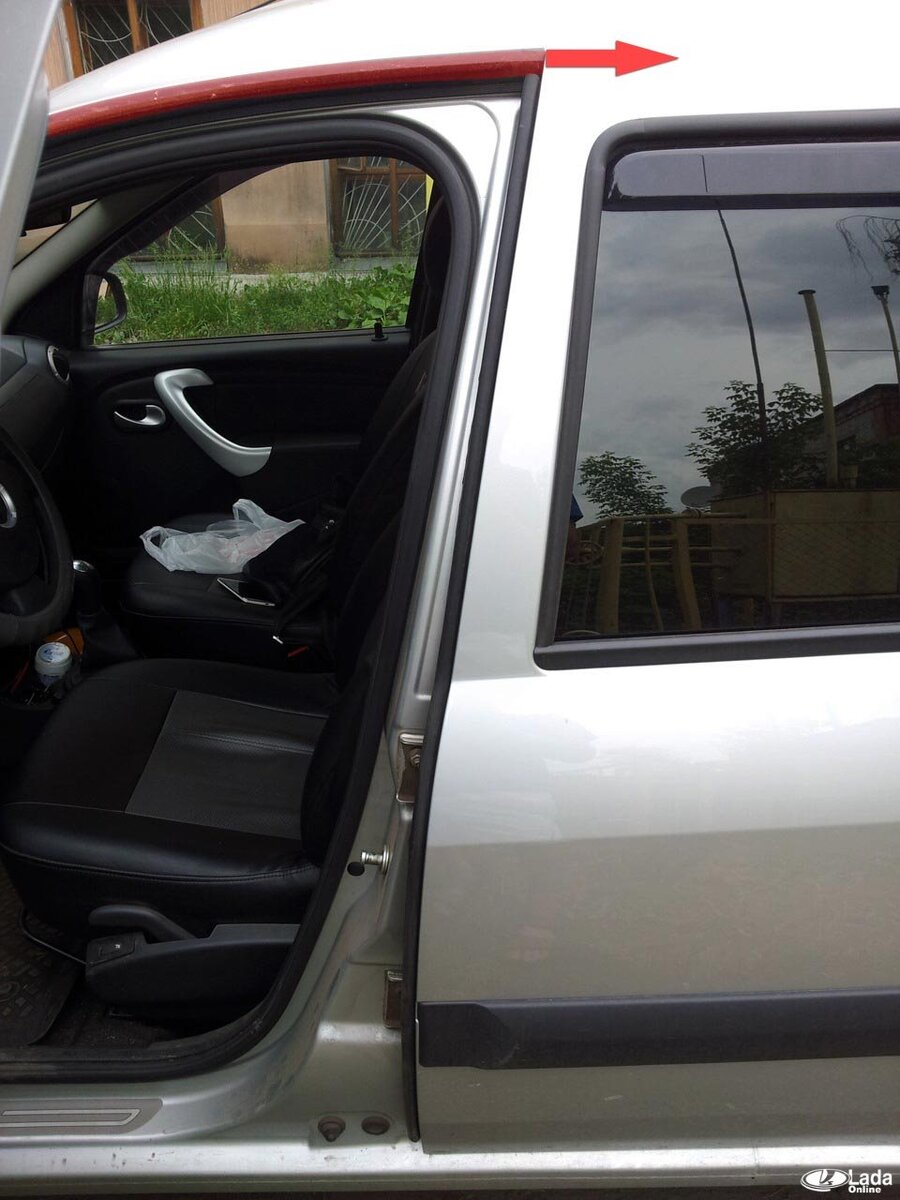 Фото из интернета, вверху проема дверного резинка , качество плохое