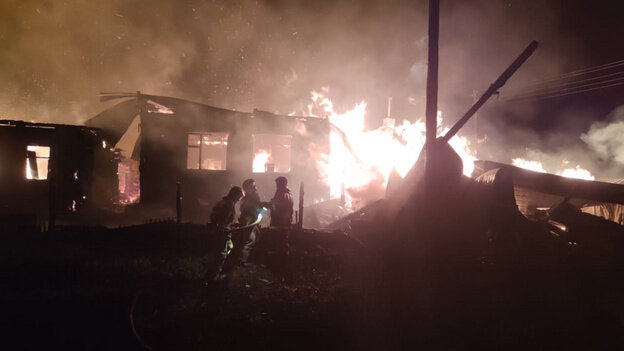    В Красной Поляне сгорел жилой дом