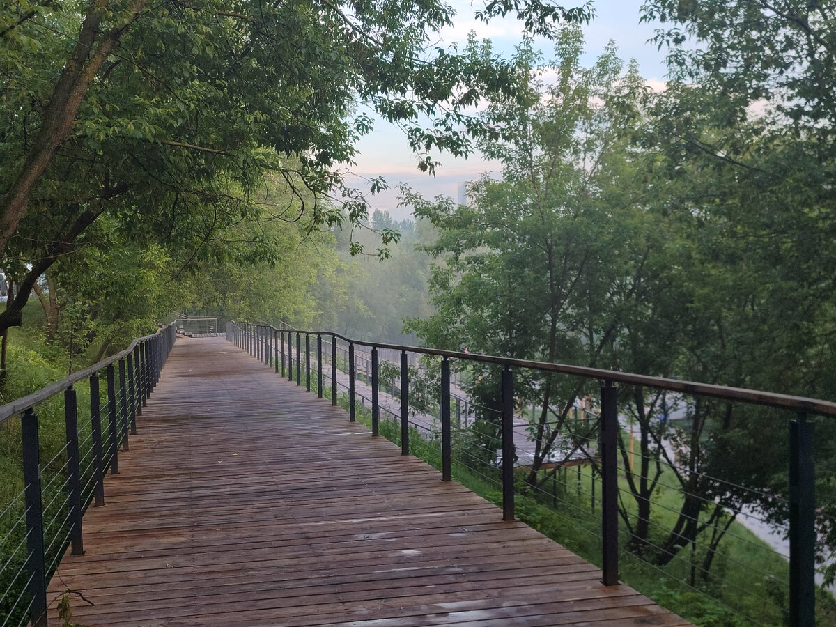 Какая разница, сколько лет трубам дома, когда за окнами - такая красота?.. 