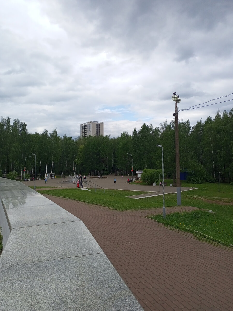 Гуляли в Парке Победы.